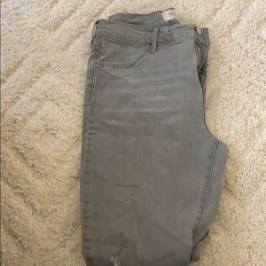 women’s ripped skinny jeans size 29 Never Worn